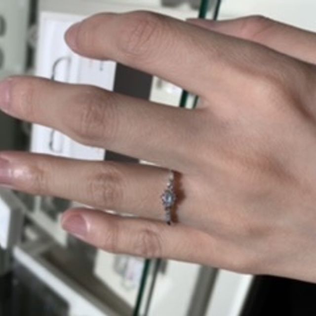 【LEGAN(レガン)の口コミ】 ピンクが好きなので指輪にピンクが入ってるものがいいと思って色々とネッ…