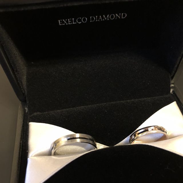 【エクセルコダイヤモンド(EXELCO DIAMOND)の口コミ】 プラチナとゴールドが合わさったデザインを探していて、お店で伝えたとこ…