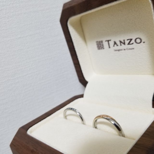 【TANZO.(鍛造指輪)の口コミ】 【デザイン・素材について】
セミオーダーが出来、世界で唯一の好みのデザ…