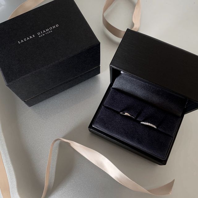 【ラザール ダイヤモンド(LAZARE DIAMOND)の口コミ】 私たちは婚約指輪がなかったので、その分平均より少し高めのものを買おう…