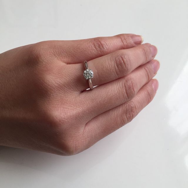 【ハリー・ウィンストン(Harry Winston)の口コミ】 初めはブルガリ、カルティエ、ティファニーのいずれかで購入しようと考え…