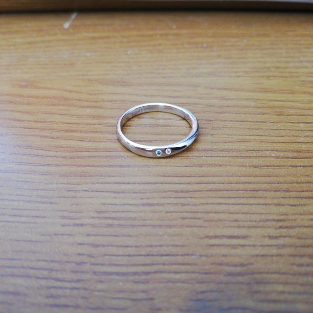 【銀座ダイヤモンドシライシの口コミ】 いくつかスタッフさんに見繕ってもらってものの中から選びました。
最初に…