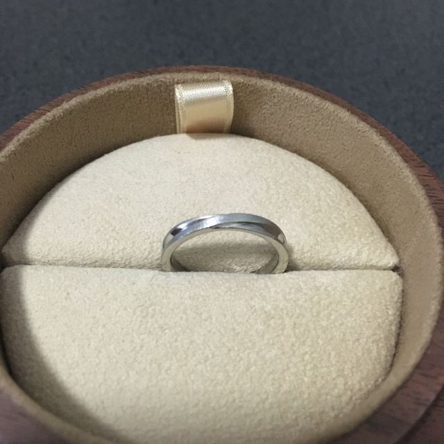 【COLANY(コラニー)の口コミ】 やはり他のブランドにはないデザイン出会ってことが決め手でした。また表…