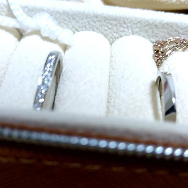 【ラザール ダイヤモンド(LAZARE DIAMOND)の口コミ】 ３度も店に通い、ようやく決めた指輪。彼女（今は奥さん）の提案でラザー…