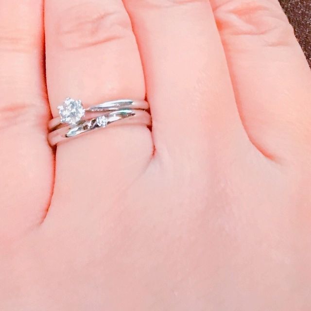 【カオキ　ダイヤモンド専門卸直営店の口コミ】 自分の好みのものなら探せましたが、夫（当時は彼）と、お揃いがいいかな…