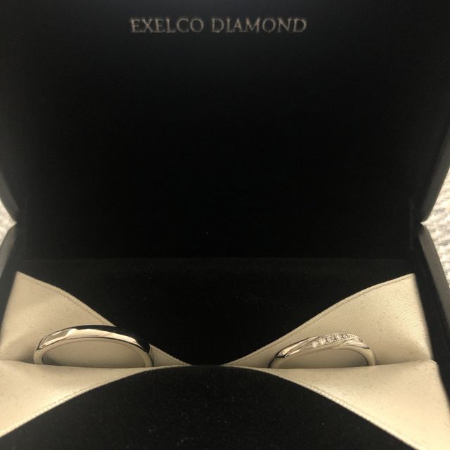 【エクセルコダイヤモンド(EXELCO DIAMOND)の口コミ】 ふたりとも毎日つけられるシンプルなデザインがよく見た目も希望にぴった…