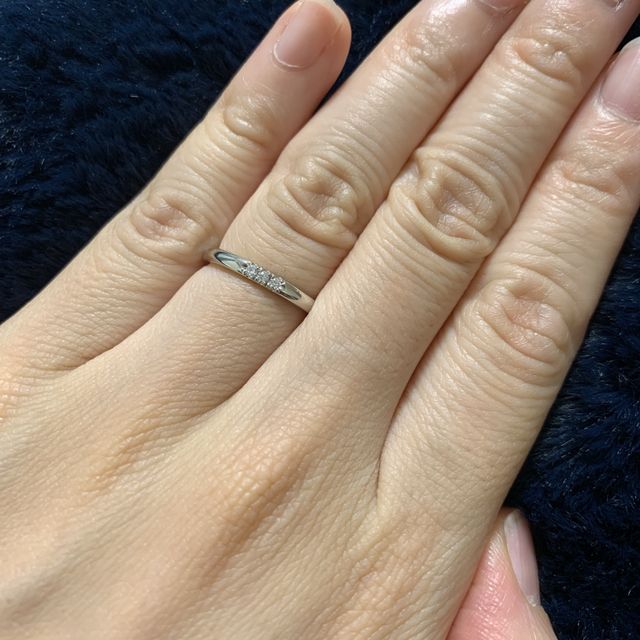 【4℃ BRIDAL(ヨンドシーブライダル)の口コミ】 指輪のサイズは7.5号と0.5刻みで自分に合ったサイズを必ず探せます。
指輪…