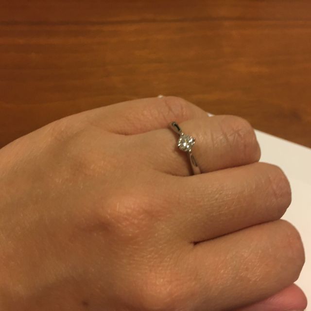 【アイプリモ(I-PRIMO)の口コミ】 彼が選んだので詳細はわかりませんが、私がシンプルなデザインを気に入っ…