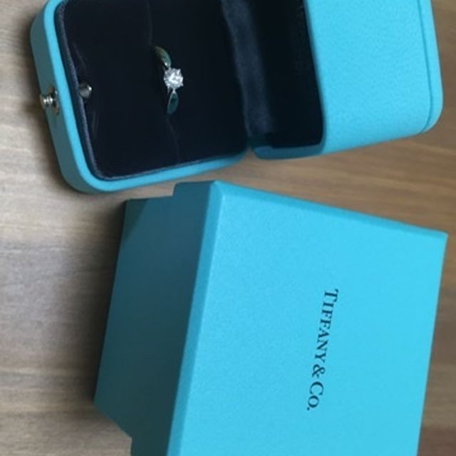 【ティファニー(Tiffany & Co.)の口コミ】 一生に一度の機会なので絶対エンゲージリングが欲しいと思って彼にもお伝…
