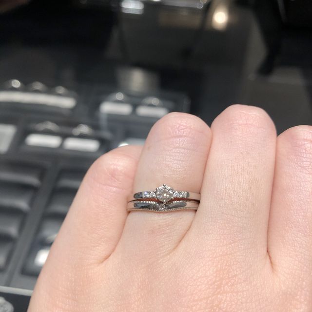 【エクセルコダイヤモンド(EXELCO DIAMOND)の口コミ】 日常使いができる点、婚約指輪と重ね付けしても違和感のない点、そして、…