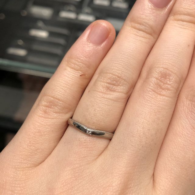 【エクセルコダイヤモンド(EXELCO DIAMOND)の口コミ】 日常使いができる点、婚約指輪と重ね付けしても違和感のない点、そして、…