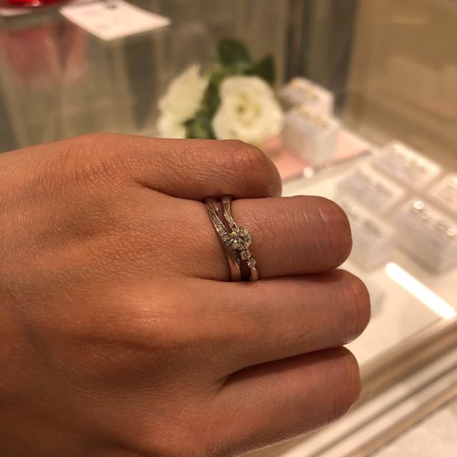 【festaria bijou SOPHIA(フェスタリア ビジュソフィア)の口コミ】 なにより一番の魅力は、ダイヤの奥に星が見えることです。ダイヤを正面か…