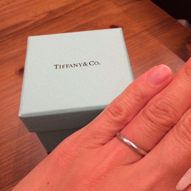 【ティファニー(Tiffany & Co.)の口コミ】 とにかく、シンプルで飽きのこない、一生つけていられる指輪だったのと、…