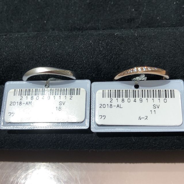 【TRECENTI(トレセンテ)の口コミ】 デザインが生活スタイルにピッタリでした！
ピンクゴールドが可愛く奥さん…