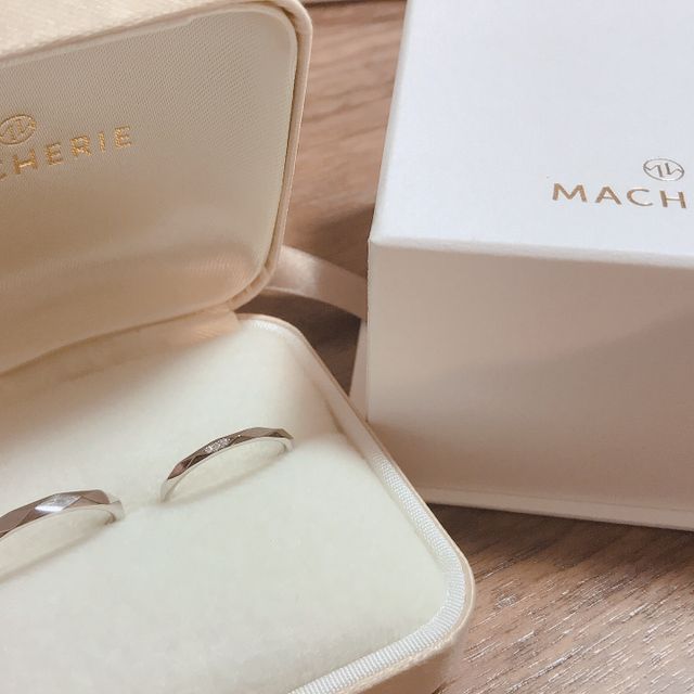 【MACHERIE(マシェリ)の口コミ】 人とは少し違った指輪を探していたので、他とは違う形と可愛らしさのある…