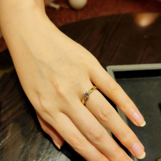 【ケイウノ ブライダル(K.UNO BRIDAL)の口コミ】 プロポーズされた話をしたときに母から婚約指輪を受け継いだので、そのダ…