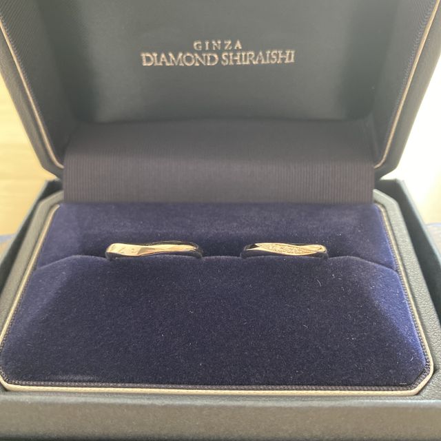 【銀座ダイヤモンドシライシの口コミ】 シンプルな指輪がいいなという、漠然とした希望をもって当日店舗に伺いま…
