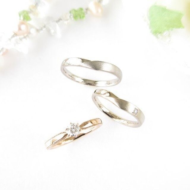 【ジュエリームナカタ(Jewelry MUNAKATA)の口コミ】 プロポーズリングをこちらで作っていただき、そのまま婚約指輪と結婚指輪…