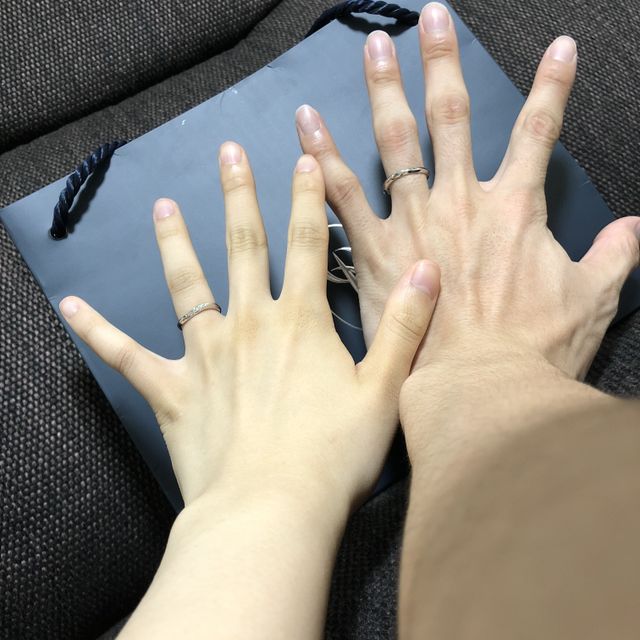 【銀座ダイヤモンドシライシの口コミ】 店員さんが親身になってくれた。
ティファニーかダイヤモンドシライシかで…