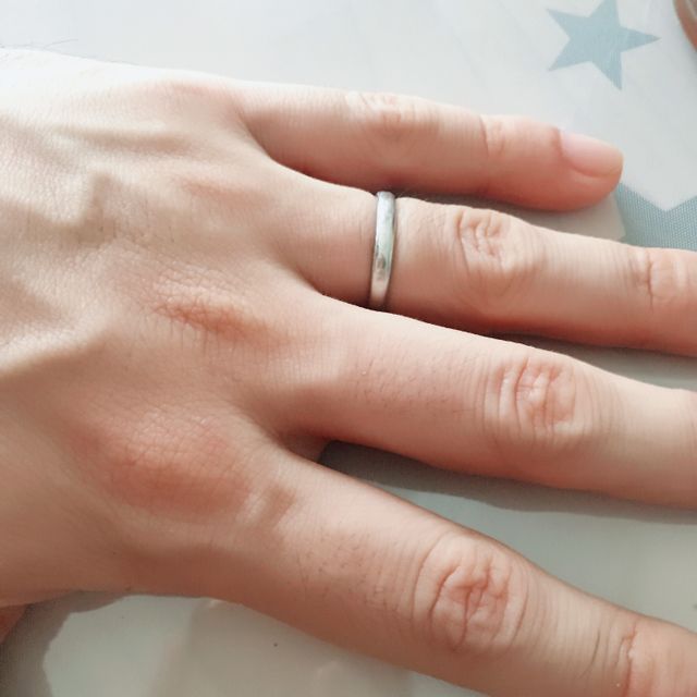 【ティファニー(Tiffany & Co.)の口コミ】 デザインに関してそこまでこだわりがなかったので、奥さんの希望の指輪の…
