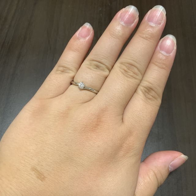 【ラザール ダイヤモンド(LAZARE DIAMOND)の口コミ】 ラザールダイヤモンドではまず、リングのみのデザインを選びます。本当に…