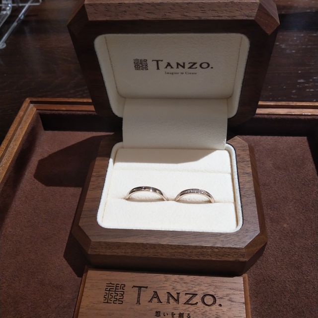 【TANZO.(鍛造指輪)の口コミ】 インターネットで結婚指輪の画像を探しているときに気に入ったデザインを…