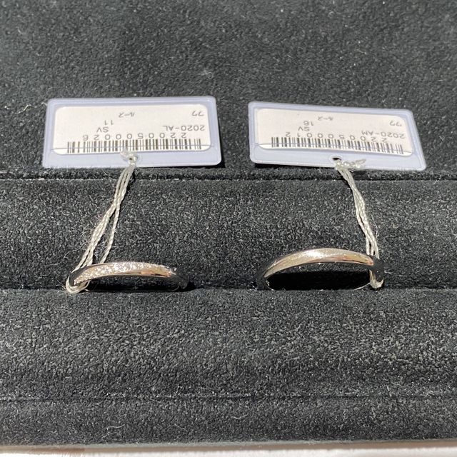 【TRECENTI(トレセンテ)の口コミ】 ダイヤモンドがたくさん入っているものを希望していたのですが、可愛いデ…