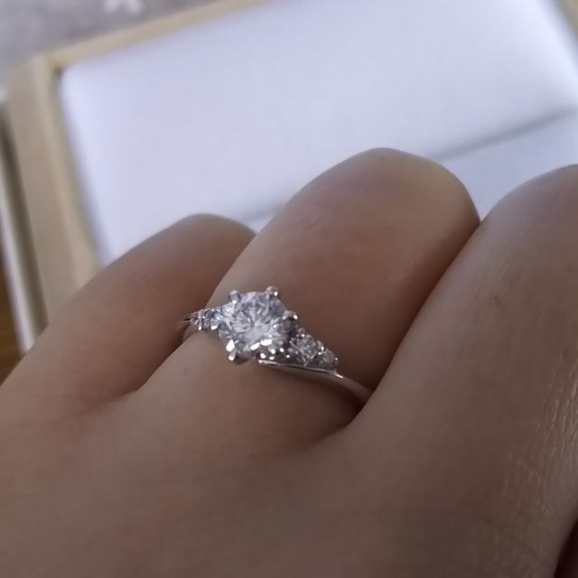 【宝寿堂(ほうじゅどう)の口コミ】 ゼクシィで丁寧な説明とルースから指輪を作ることが出来ると聞いてお店に…