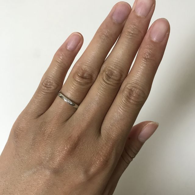 【アイプリモ(I-PRIMO)の口コミ】 デザインがシンプルで一生付けるものなので付け心地の良いものを探してい…