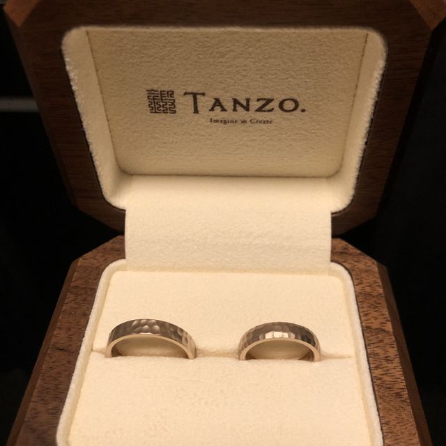 【TANZO.(鍛造指輪)の口コミ】 日常使用出来るシンプルで幅広の指輪を探しておりましたが、なかなか出会…
