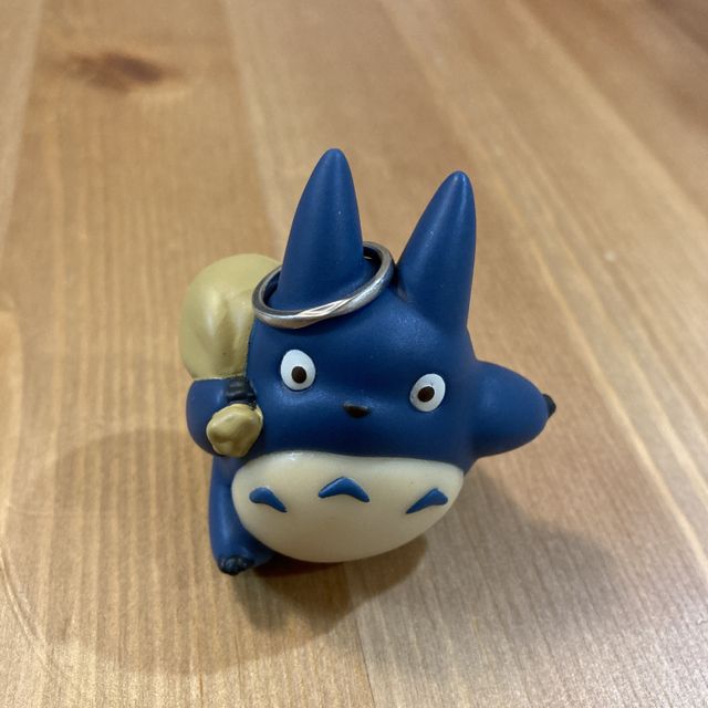 【LUCIE(ルシエ)の口コミ】 華奢なデザインで探していました。
中心がキュッと締まっていて、指自体も…