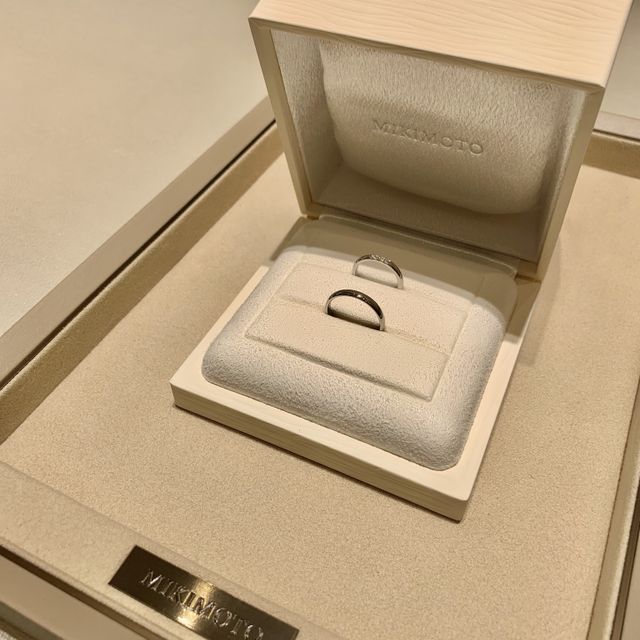 【MIKIMOTO(ミキモト)の口コミ】 プラチナに３つのダイアモンドが入ったリングを選びました。ハーフエタニ…