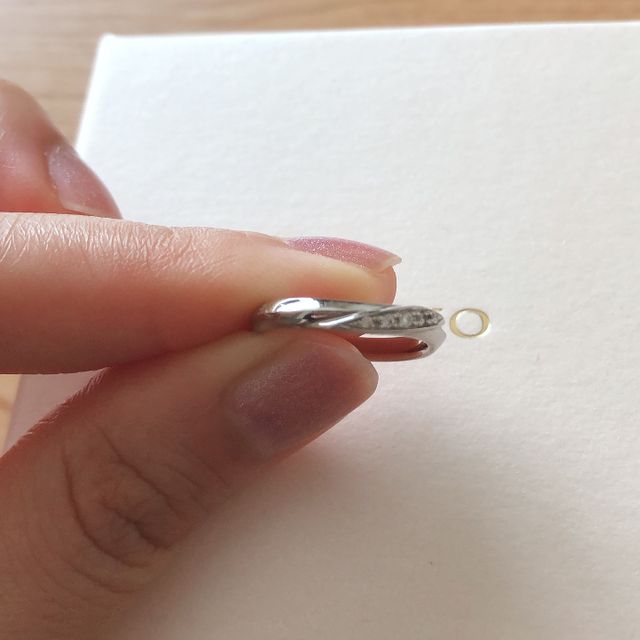 【アイプリモ(I-PRIMO)の口コミ】 指輪を普段つける習慣がなく、なるべくシンプルなデザインが良いなと思っ…