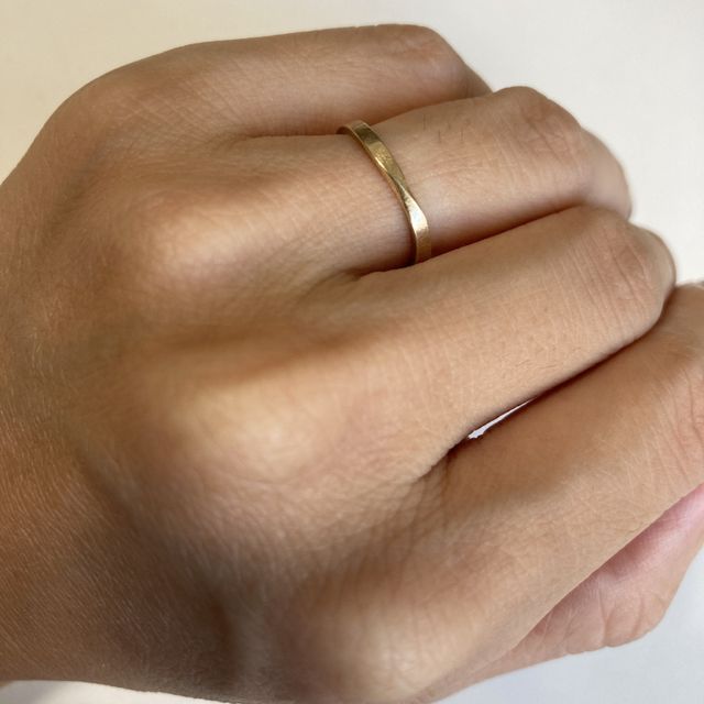 【SIENAROSE(シエナロゼ)の口コミ】 結婚式を急いでいたのですが、まだ結婚指輪が決まってない中でシンプルで…