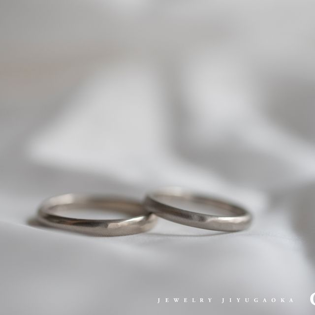 【Cayof(カヨフ)の口コミ】 結婚指輪なので、一見シンプルで普段からつけられるものを選ぼうと思いま…