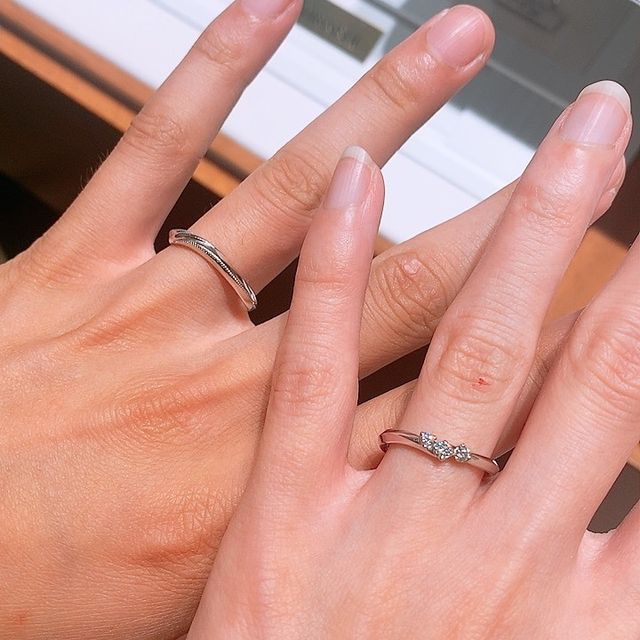 【銀座ダイヤモンドシライシの口コミ】 女性用はダイヤの輝きがとてもよく結婚指輪！って感じがよく妻にもとても…