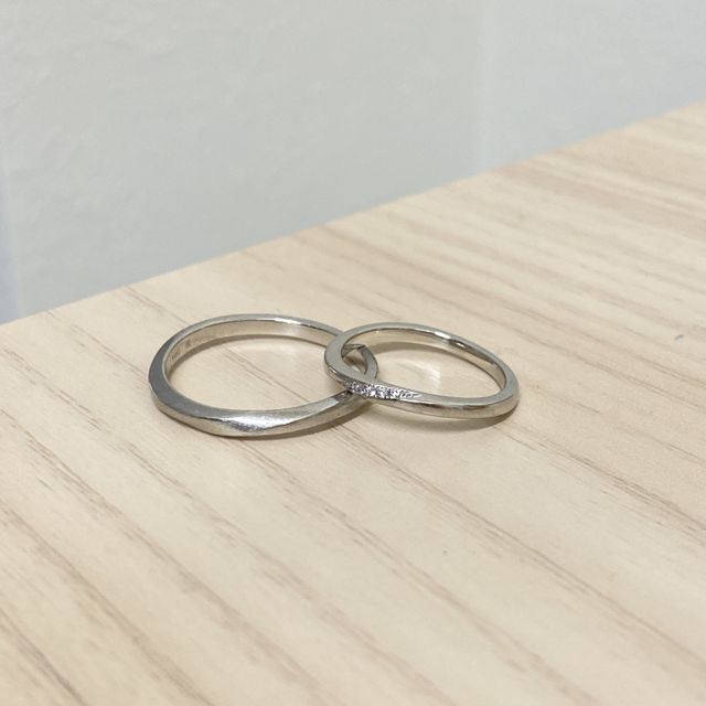 【俄(にわか)の口コミ】 シンプルなデザインを探しており、こちらの店舗を伺った際に一目惚れしま…