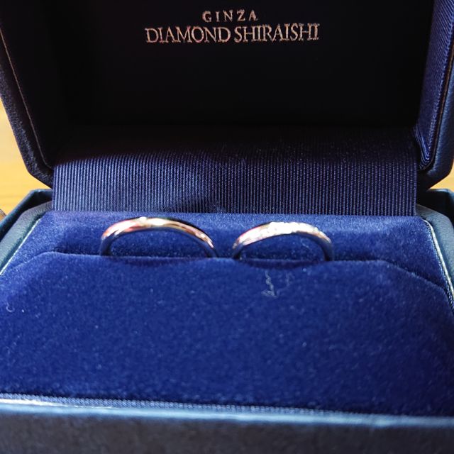 【銀座ダイヤモンドシライシの口コミ】 着け心地がよく、シンプルでいて華やかさもあるところが1番の決め手になっ…