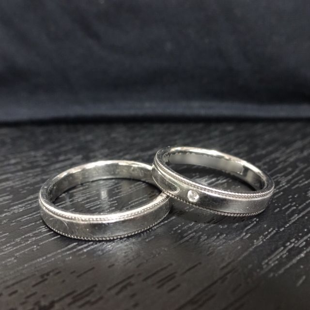 【CHARMY(チャーミー)の口コミ】 夫婦二人とも指が立派なので、太めの指輪且つ仕事上シンプルなものをとい…