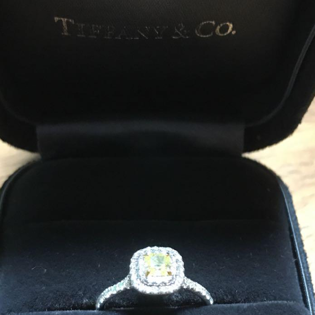 【ティファニー(Tiffany & Co.)の口コミ】 私は元々、ピンクや赤、レッド、オレンジ等々のお色を好み、そのようなお…