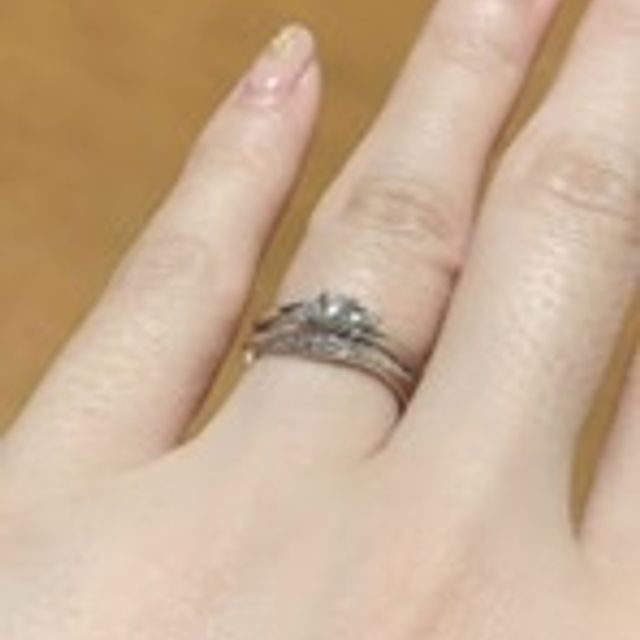 【アイプリモ(I-PRIMO)の口コミ】 キラキラしているものが好きなため、ダイヤが入っているデザインが良かっ…