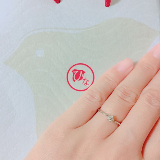 【ひなの口コミ】 シンプルで普段付けても違和感のないものを探しており、ひなというブラン…