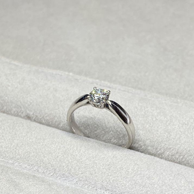 【ティファニー(Tiffany & Co.)の口コミ】 他のリングとも色々と、かなり迷ったのですが、こちらのリング指輪を見た…
