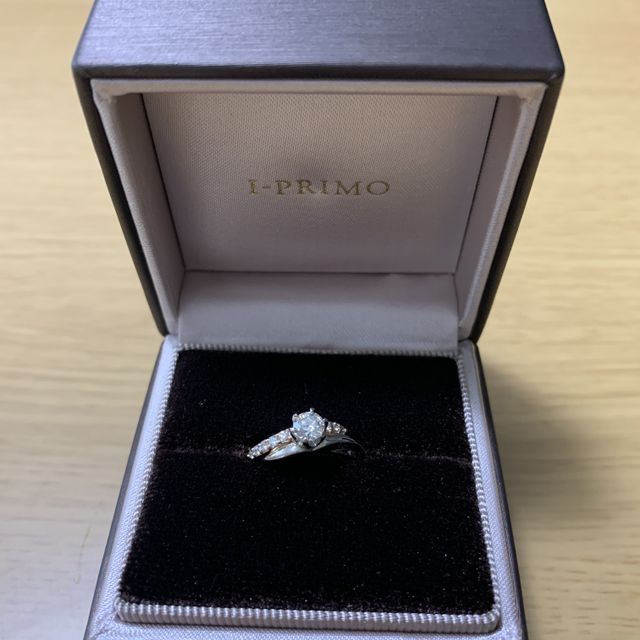 【アイプリモ(I-PRIMO)の口コミ】 色、形が好みにぴったりで、一目惚れでした。
似たような形と付け比べしま…