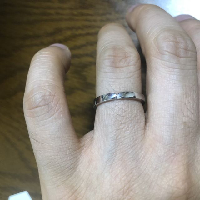 【ラザール ダイヤモンド(LAZARE DIAMOND)の口コミ】 プラチナの指輪にすることはあらかじめ決めてました。
いくつか候補があり…