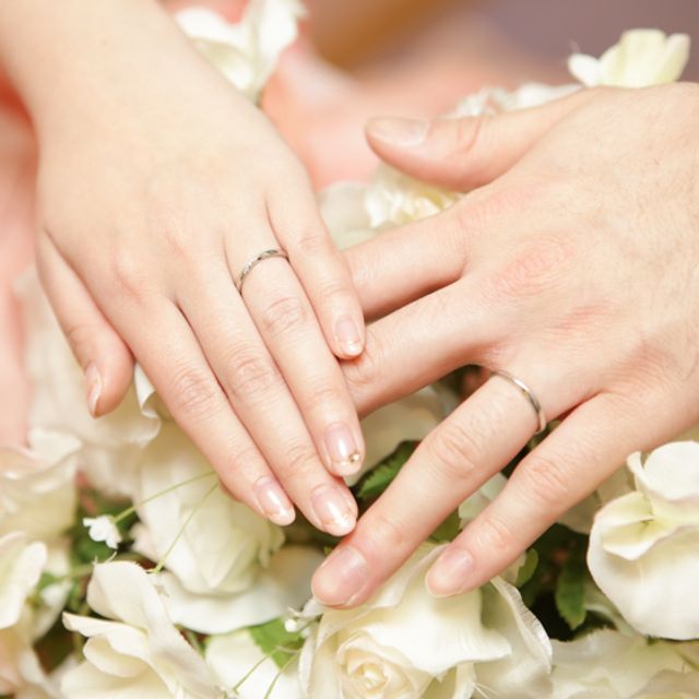 【ジュエリーツツミ(JEWELRY TSUTSUMI)の口コミ】 細くて小さなダイヤの付いているシンプルで目立たないものを探していたの…