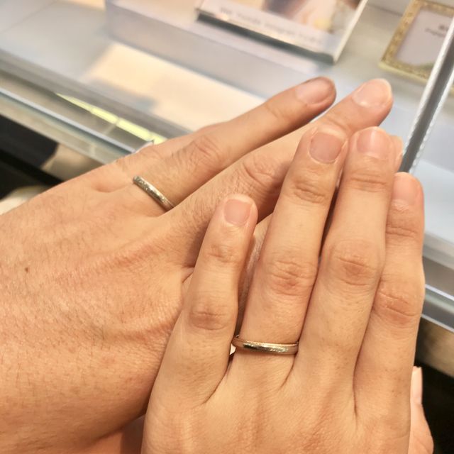 【GALA JEWELRY(ガラジュエリー)の口コミ】 当初いくつか候補にあげていたデザインがありましたかが、試着していく中…