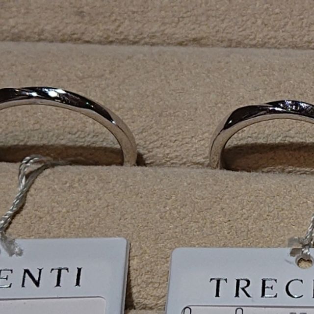 【TRECENTI(トレセンテ)の口コミ】 決め手はこの３つです！
①着け心地
②シンプルで飽きの来ないデザイン
③ア…