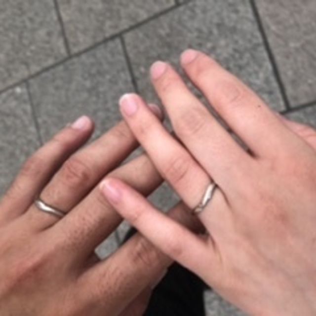 【アイプリモ(I-PRIMO)の口コミ】 動きのあるデザインを探していたのと、
ペアらしさのあるものが良かったの…