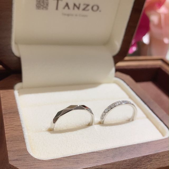 【TANZO.(鍛造指輪)の口コミ】 ・デザインを自身で決められる点
・丈夫で一生使える
・スタッフの方の丁…